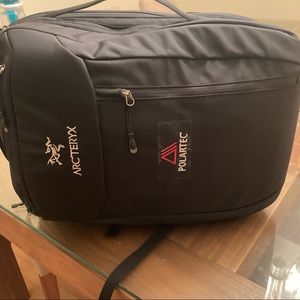 Arc’teryx blade 30 black backpack